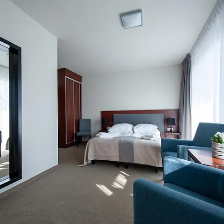 Przy Latarni Resort *