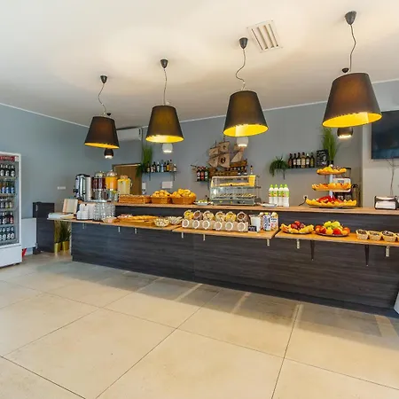 Przy Latarni Ośrodek wypoczynkowy *