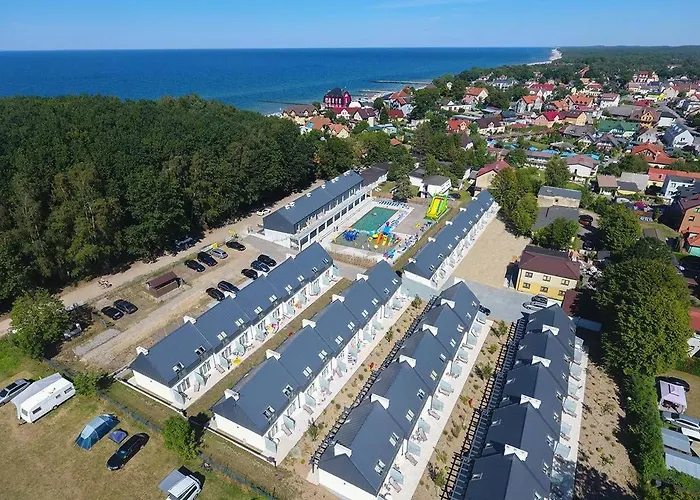 Przy Latarni Ośrodek wypoczynkowy *